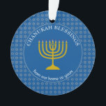 KANKAH-BLESSINGEN| Menorah| Hanukkka Ornament<br><div class="desc">Stilvolle Tekhelet Blue CHANUKAH BLESSINGS Akrylorische Ornament mit Imitaten silbernen Stern von David in einem Fliesenmuster im Hintergrund, und ein Imitat Gold Menorah in der Mitte. Der Text liest CHANUKAH BLESSINGS VON UNSERER ZUHAUSE ZU YOURS und ist KUNDENBAR, sodass Sie die Nachricht wie gewünscht ändern können, oder ersetzen Sie mit...</div>