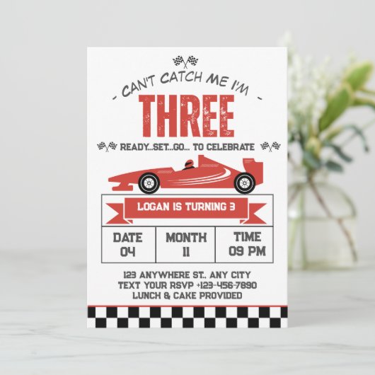 Kann mich nicht erwischen, ich bin drei Rennwagen Einladung (Stehend Vorderseite)
