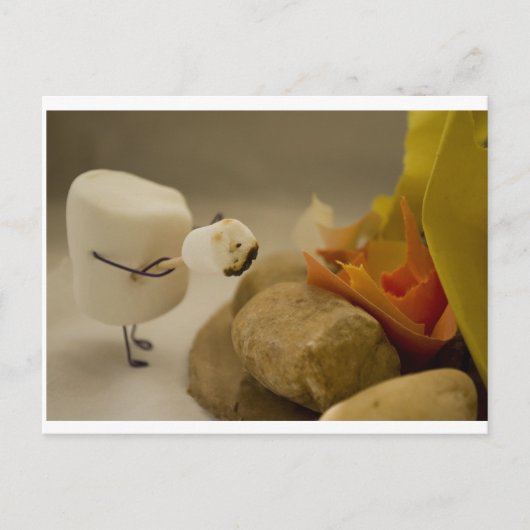 Kannibalismus ist süß - Marshmallow Toasting Postkarte (Vorderseite)