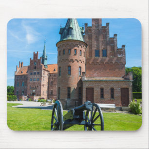 Kanone bei Schloss Egeskov Mousepad