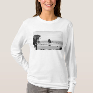 Kanonen-Strand, Oregon-Szene mit den Nadeln T-Shirt