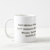 Kanonische Tasse des 72. Ordnance Battalion Insign (Links)