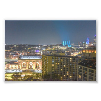 Kansas City, Missouri, Skyline bei Nacht Fotodruck