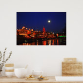 Kansas City Plaza beleuchtet unter Vollmond Poster (Küche)