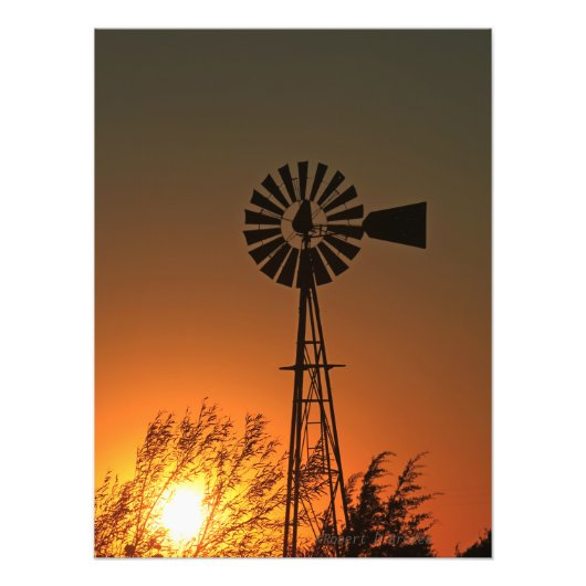 Kansas Country Windmill mit Wolken, Foto Print (Vorne)