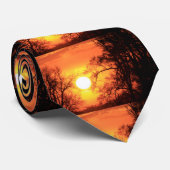 Kansas Orange Sunset Krawatte mit Baumbestand (Gerollt)