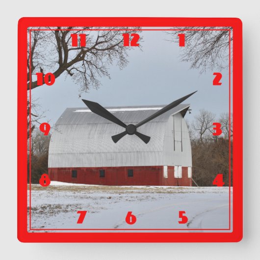 Kansas Red Barn Quadratische Wanduhr (Vorderseite)