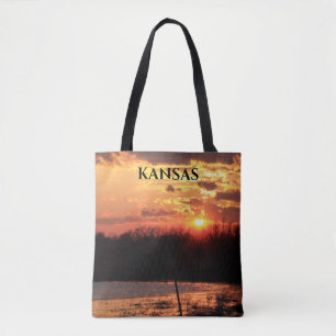 Kansas Sonnenuntergang mit Reflection Foto Tasche. Tasche