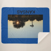 Kansas Sunset mit Windmühle Sherpadecke (Vorderseite (Horizontal))