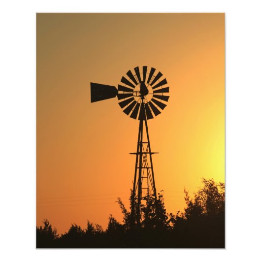 Kansas Windmill Silhouette Sunset mit Himmel. Fotodruck (Vorne)
