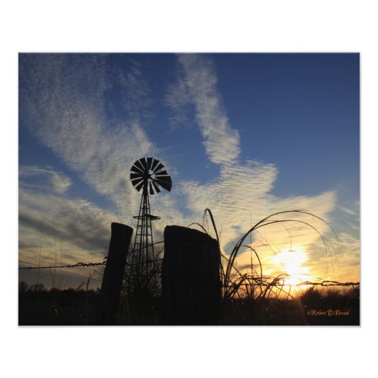 Kansas Windmill Sunset mit einem Zaun Fotodruck (Vorne)