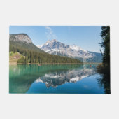 Kanu am berühmten Emerald Lake - Yoho NP, Kanada Fußmatte (Vorderseite)