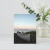 Kanu am Strand Postkarte (Stehend Vorderseite)