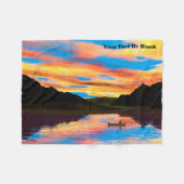 Kanu auf Sunset Lake Throw Blanket Fleecedecke (Vorderseite (Horizontal))