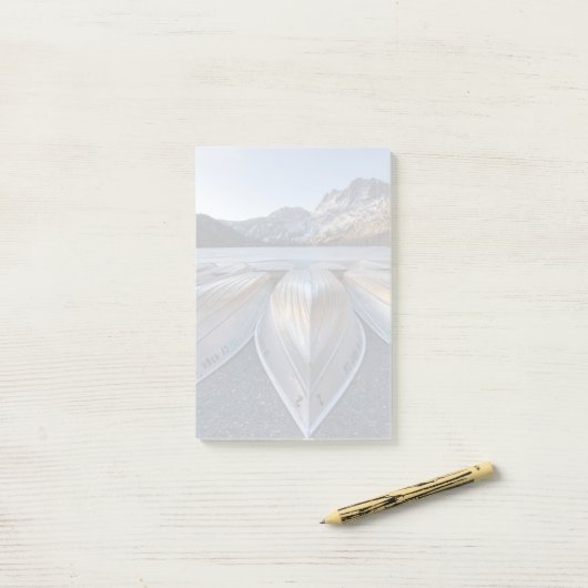 Kanu in dem See Post-it Klebezettel (Auf Schreibtisch)