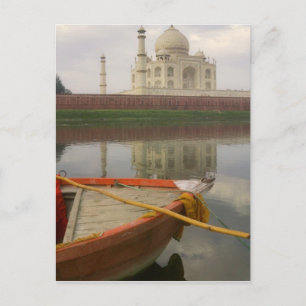 Kanufahren in Wasser mit Taj Mahal, Agra, Indien Postkarte