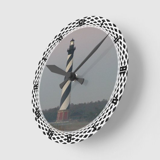 KAP HATTERAS LEUCHTTURM RUNDE WANDUHR (Winkel)