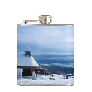 Kapelle im Alpenschnee Flachmann