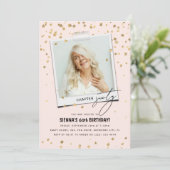 Kapitel 60 Spaß Modernes Foto 60. Geburtstag Einladung (Stehend Vorderseite)