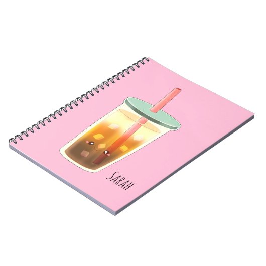 Karamelleis-Kaffee mit cremefarbenem Magnet Notizblock (Linke Seite)