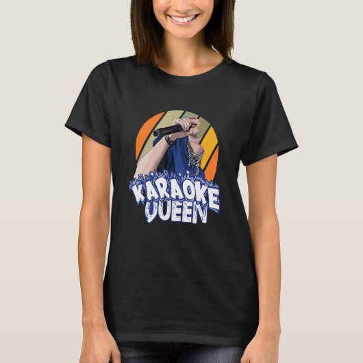 Karaoke Queen Singing Matching T-Shirt (Vorderseite)