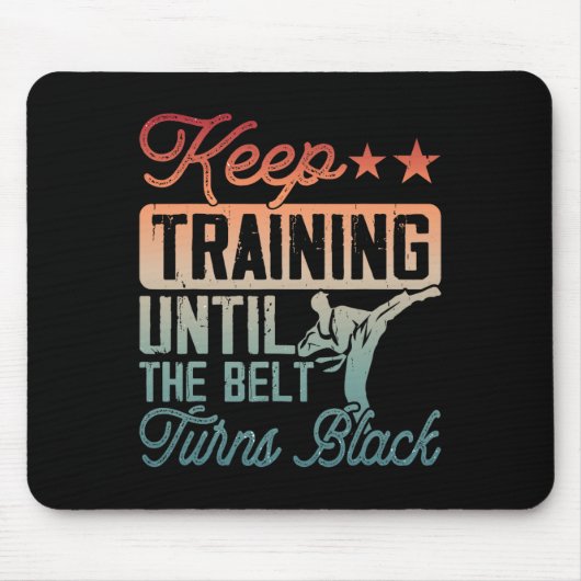 Karate Behielt Training, bis der Gürtel schwarze M Mousepad (Vorne)