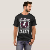 Karate Black Belt Gi Uniform Alle Frauen waren zu T-Shirt (Vorne ganz)