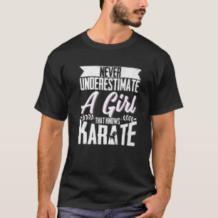 Karate Black Belt Gi Uniform nie unterschätzen T-Shirt