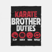 Karate Brother Duties Karate Bro Fleecedecke (Vorderseite)