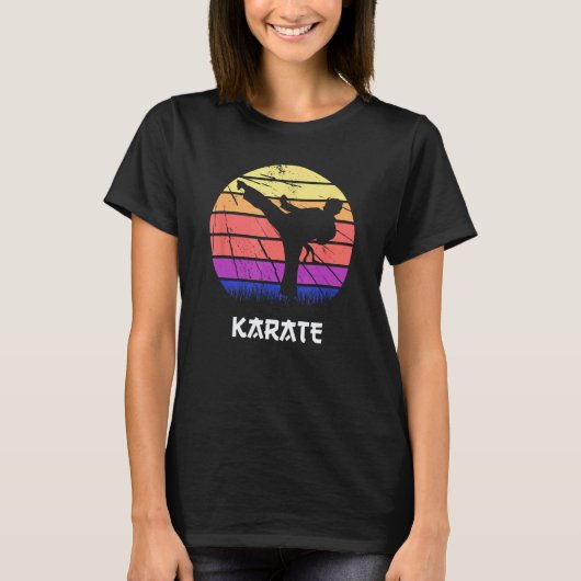 Karate-Figur-Übungstraining T-Shirt (Vorderseite)