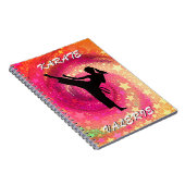 Karate Girl Kick Stars und Wirbel Retro Notizblock (Rechte Seite)