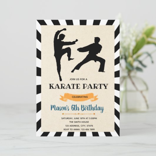 Karate-Jungen-Geburtstagskarte Einladung (Stehend Vorderseite)