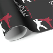 Karate kämpft gegen japanische Kampfkunst Geschenkpapier (Rolleneckpunkt)