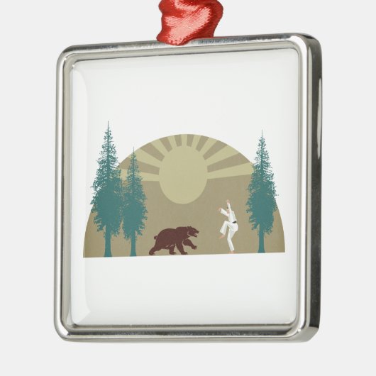 Karate Kick Bear Ornament Aus Metall (Links)