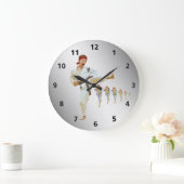 Karate Kicking Brown Belt individuell anpassbar Große Wanduhr (Zuhause)