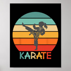 Karate-Mädchen Retro-Sonnenuntergangs-Design mit K Poster