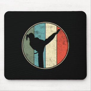 Karate-Mädchen Retro Vintage  Mousepad