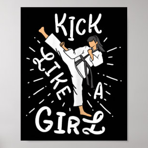 Karate Mädchen treten wie ein Kickboxen Taekwondo  Poster