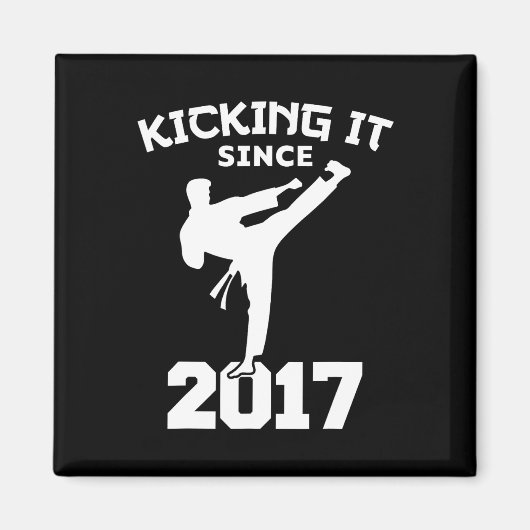 Karate Martial Arts Kicking seit Funny Kid Bir Magnet (Vorne)