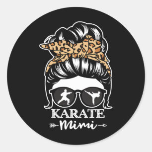 Karate Mimi Messy Bun Hair Funny Karate Fighter Mi Runder Aufkleber