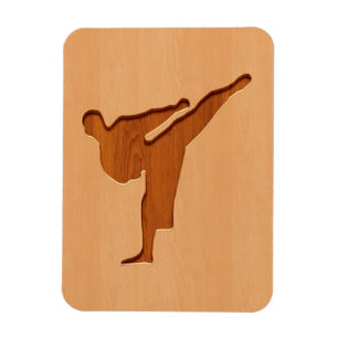 Karate-Silhouette graviert auf hölzernem Effekt Magnet