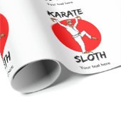 karate sloth ALL SHOPS TEXT.png Geschenkpapier (Rolleneckpunkt)