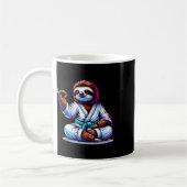 Karate Sloth Embracing Calm Serenity Kaffeetasse (Links)