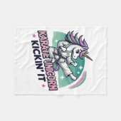 Karate Unicorn Kickin' It Martial Arts Fleecedecke (Vorderseite (Horizontal))