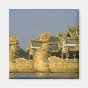 Karaweik Hall ist ein Wahrzeichen von Yangon, befi Magnet