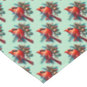 Kardinal auf der Kiefernabzweigung mit den Winterb Tischdecke (Schrägansicht)