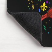 Kardinal Bird Wearing Mardi Gras Beads Jester Hat Mousepad (Ecke)
