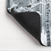 Kardinal in einem Birkenwald Mousepad (Ecke)