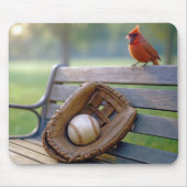 Kardinal mit einem Baseballhandschuh Mousepad (Vorne)