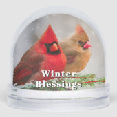 Kardinal Pair in Pine Tree Winter Greetings Custom Schneekugeln (Vorderseite)